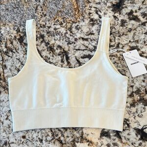 SecondLeft Seamless Butter Sports Bra Low Back Crop NEW